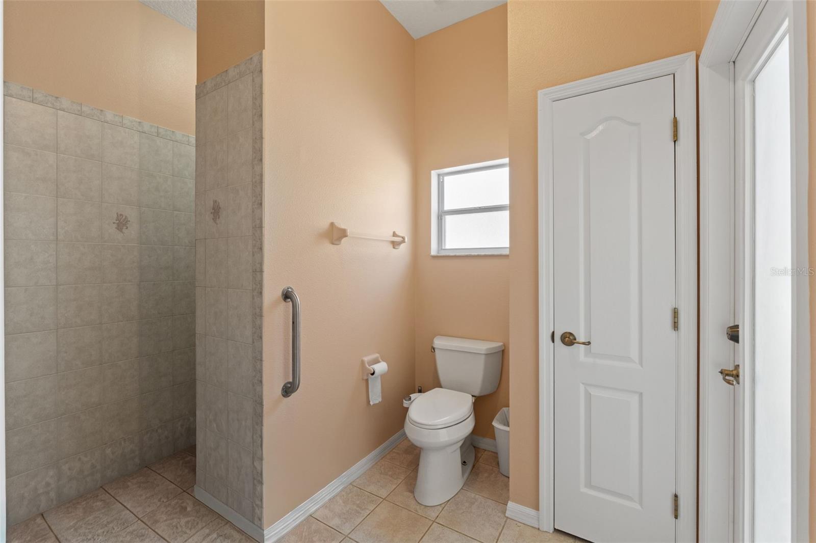 Image 26 of 32 For 11275 Furley Avenue