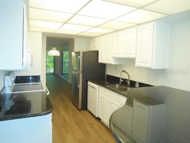 Image 5 of 24 For 2800 Cove Cay Drive 4d