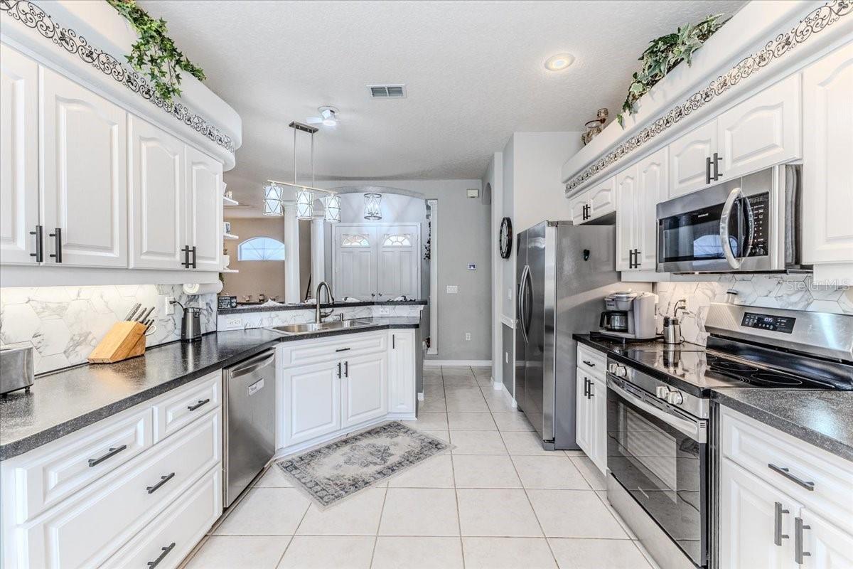 Image 21 of 79 For 5459 Legend Hills Lane