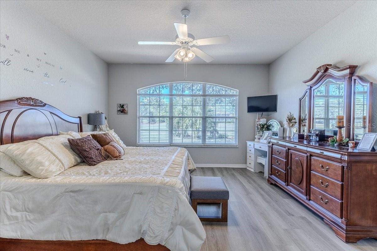 Image 26 of 79 For 5459 Legend Hills Lane