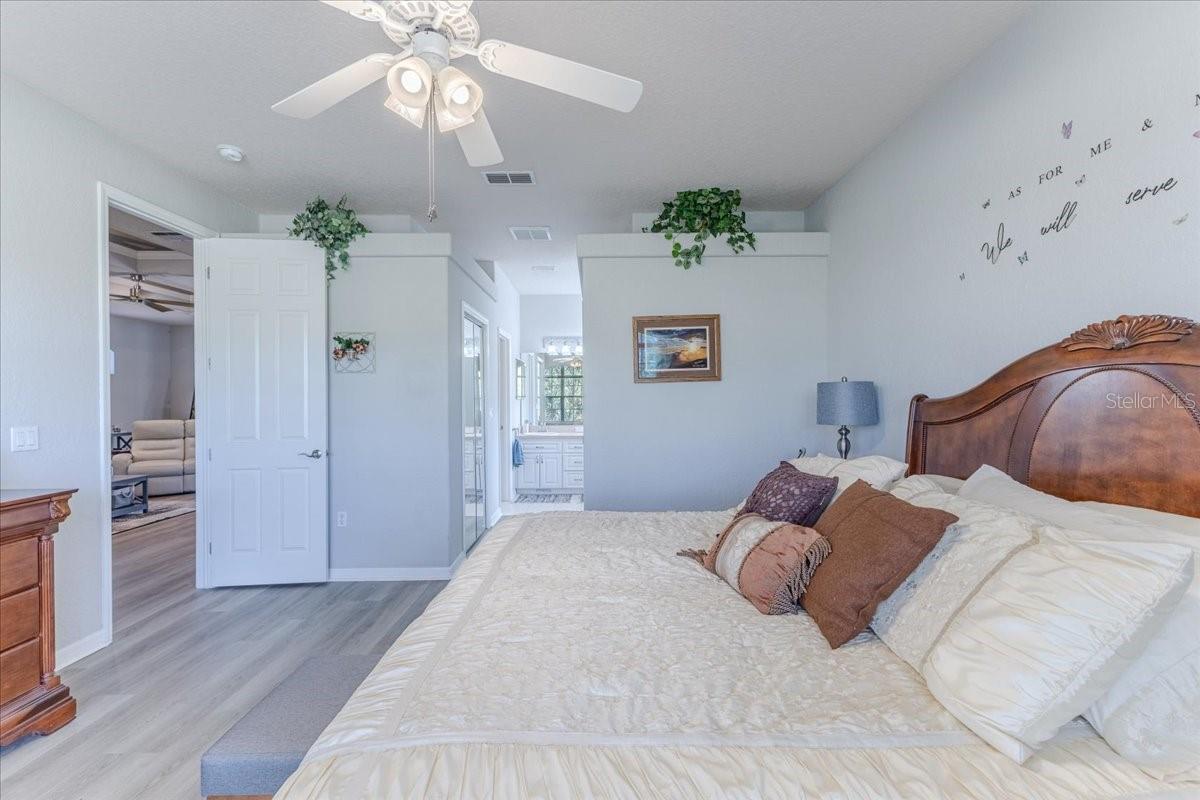 Image 28 of 79 For 5459 Legend Hills Lane