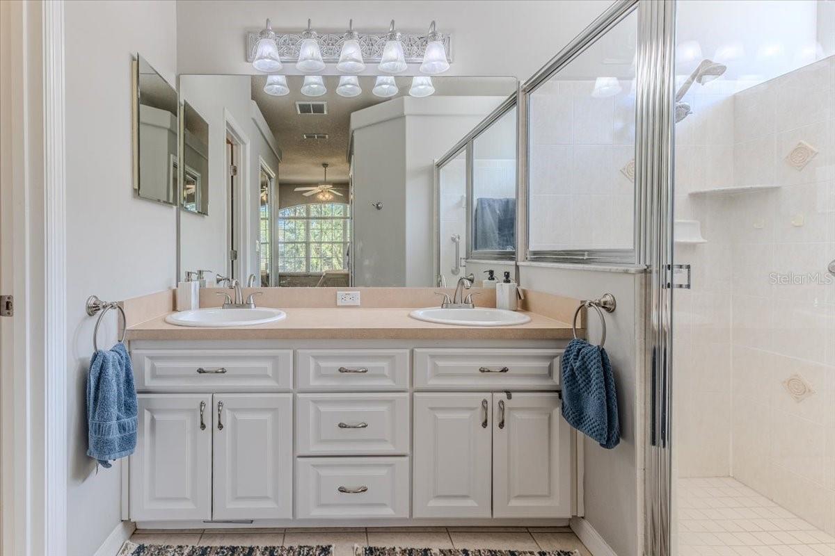 Image 29 of 79 For 5459 Legend Hills Lane