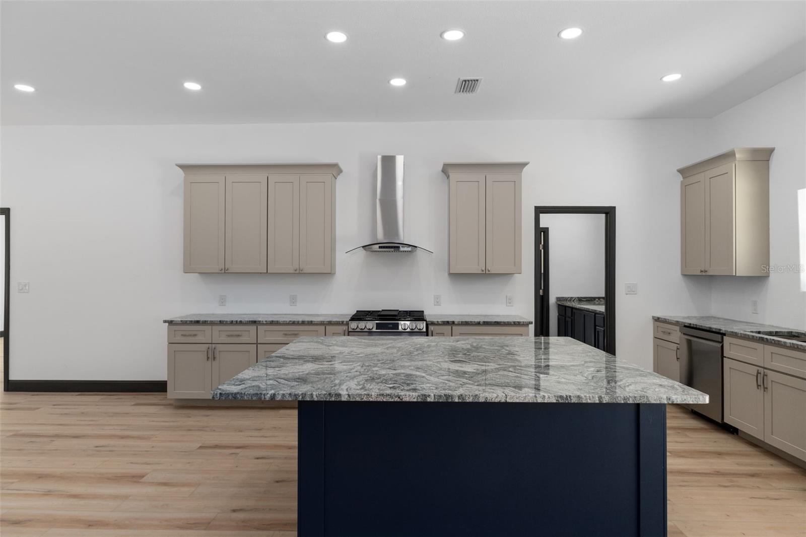 Image 11 of 35 For 3020 Westwater Drive