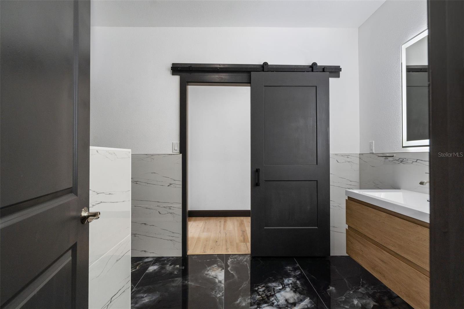 Image 17 of 35 For 3020 Westwater Drive