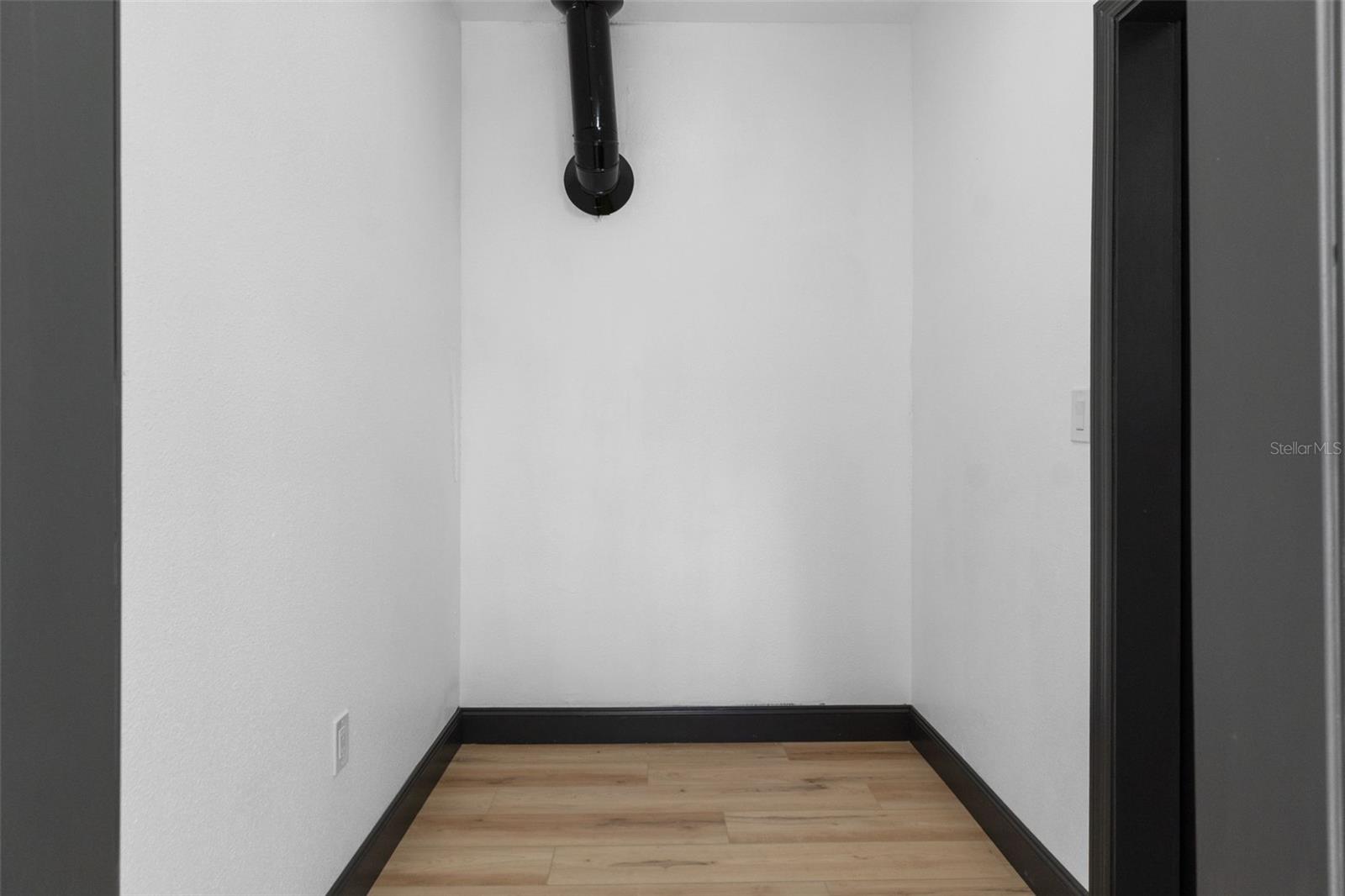 Image 18 of 35 For 3020 Westwater Drive