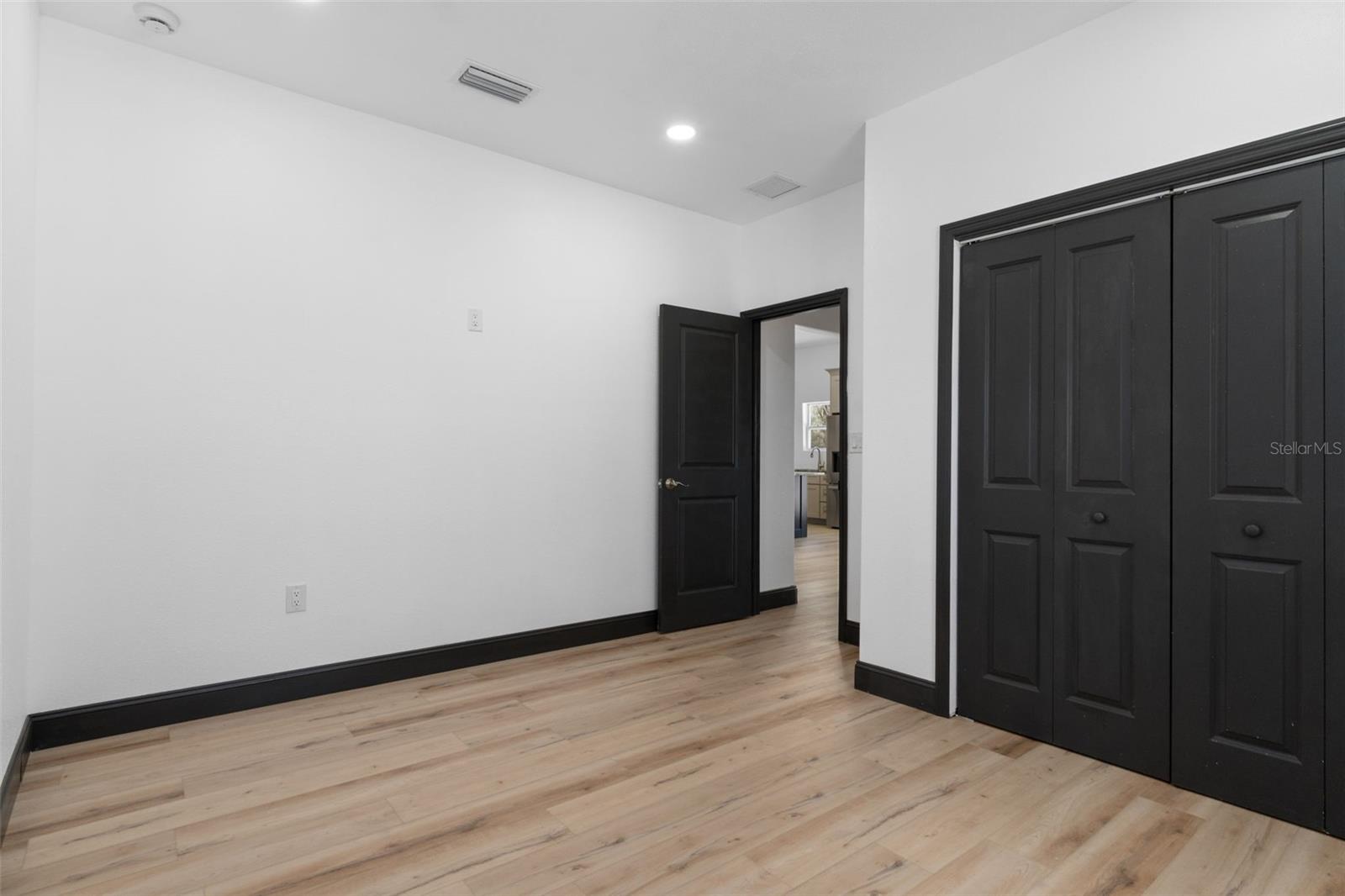 Image 25 of 35 For 3020 Westwater Drive