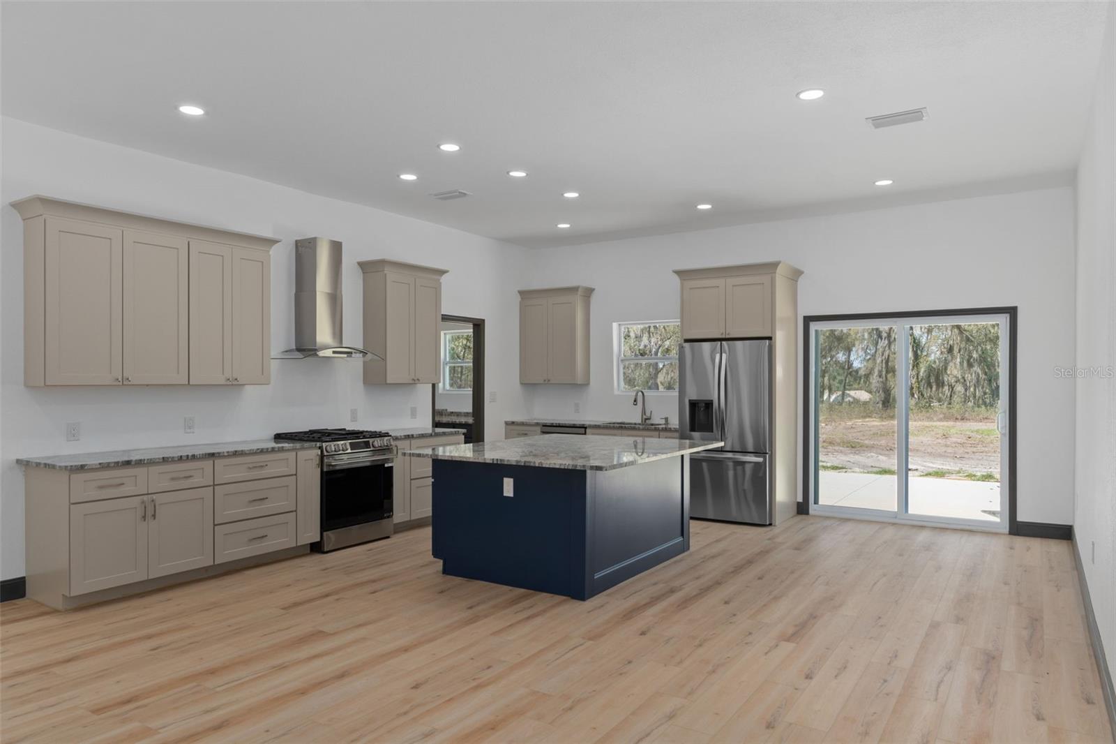 Image 8 of 35 For 3020 Westwater Drive