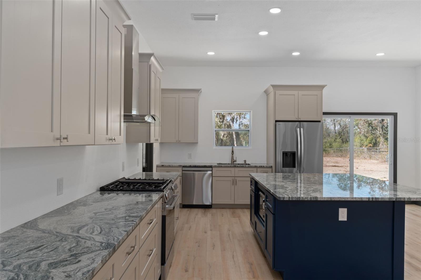 Image 9 of 35 For 3020 Westwater Drive