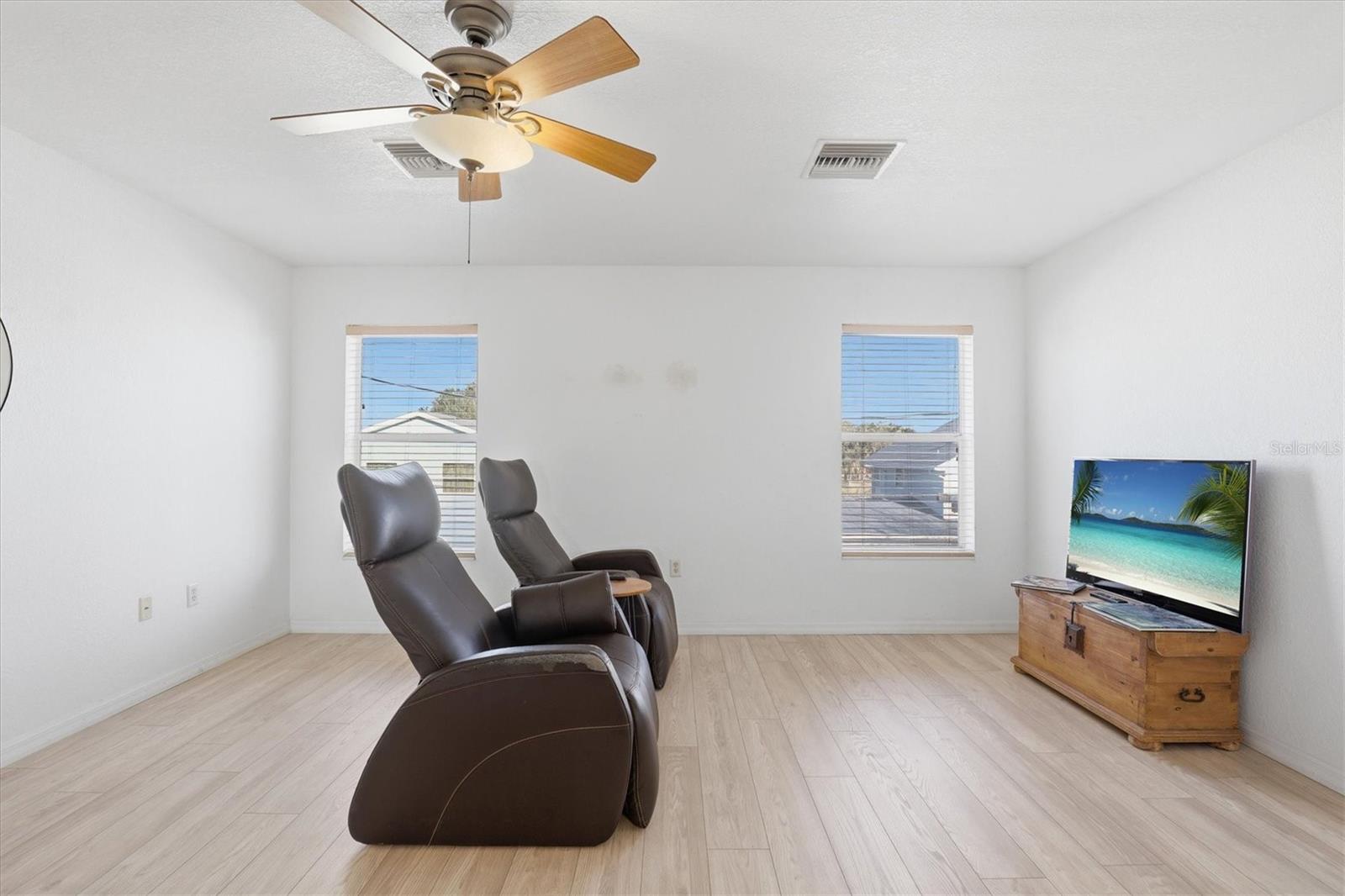 Image 32 of 70 For 14203 Shiloh Court