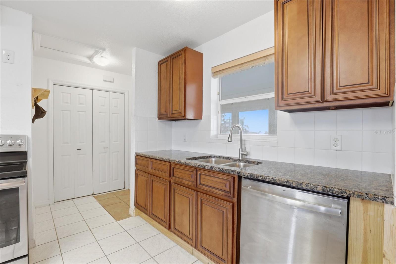 Image 36 of 70 For 14203 Shiloh Court