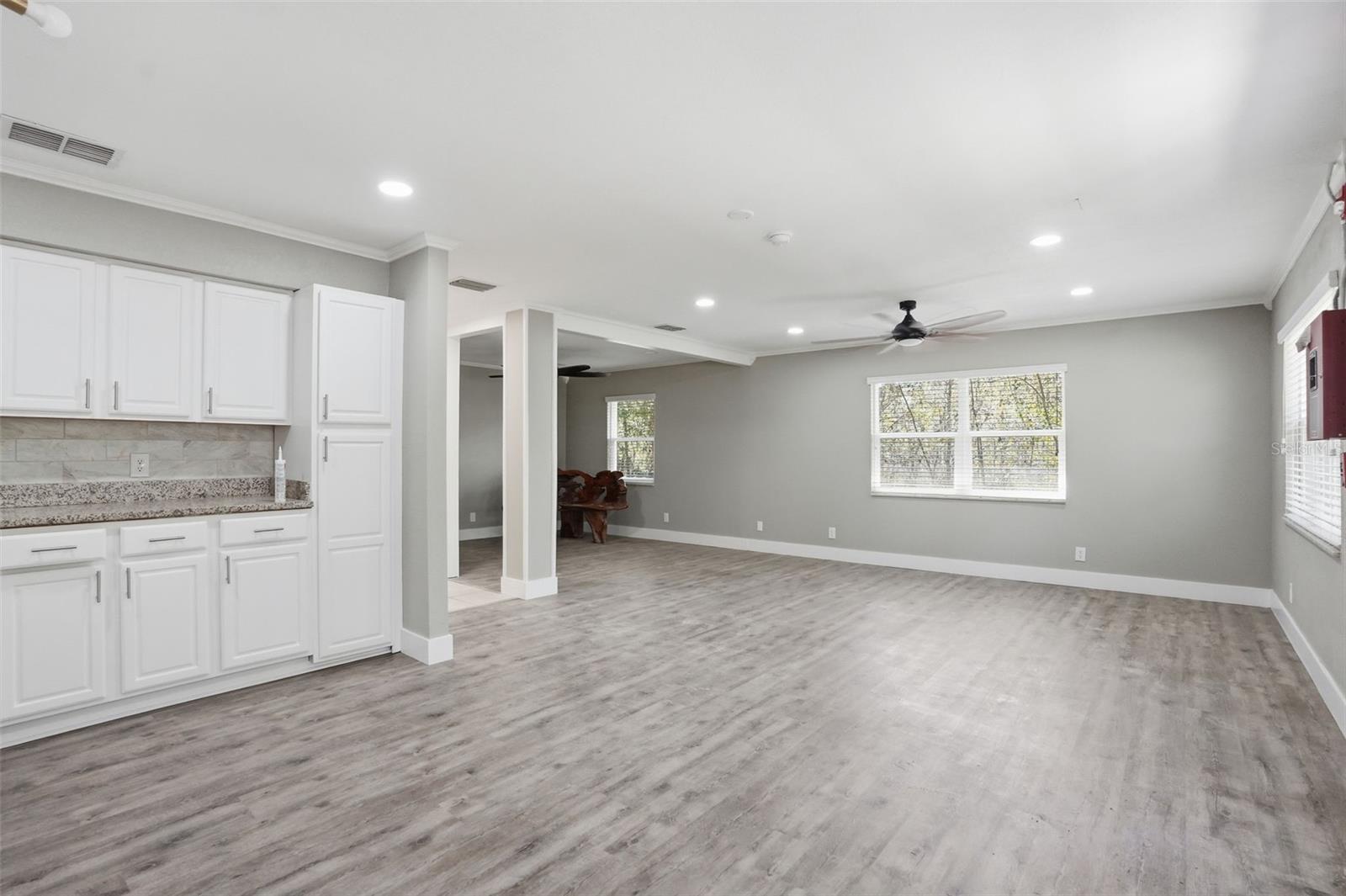 Image 22 of 81 For 15458 Snow Memorial Highway