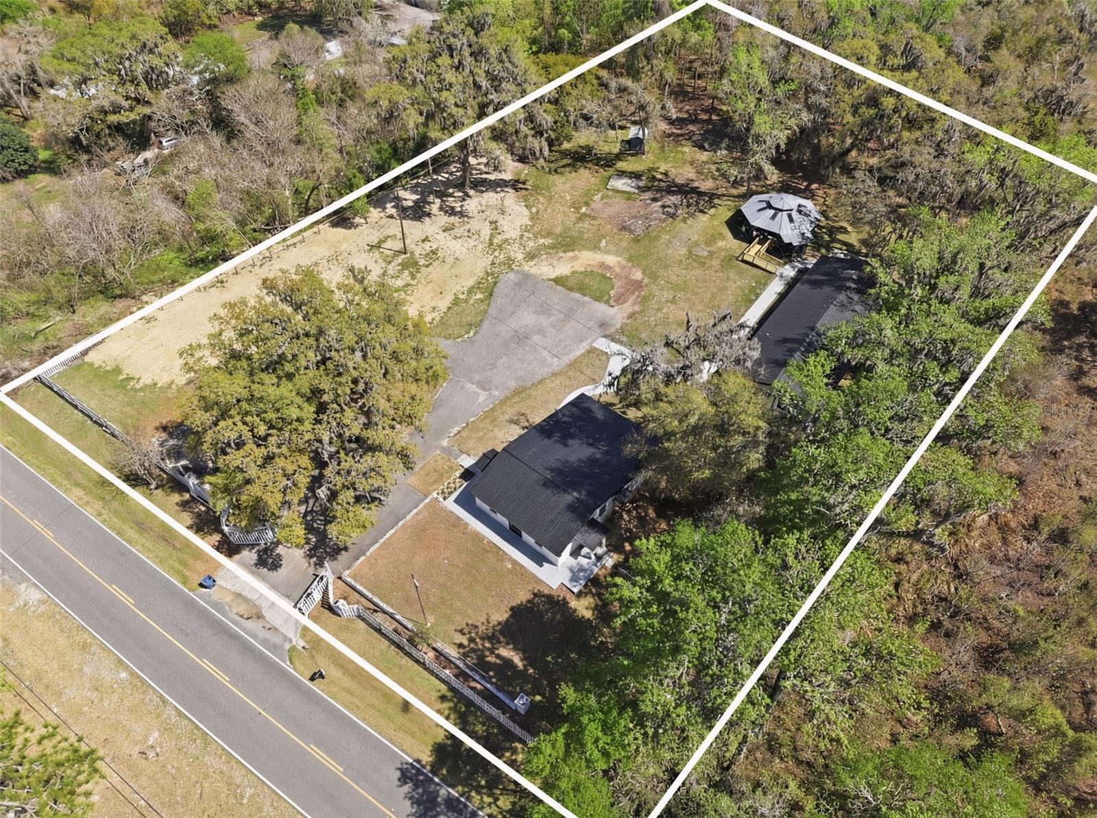 Image 3 of 81 For 15458 Snow Memorial Highway