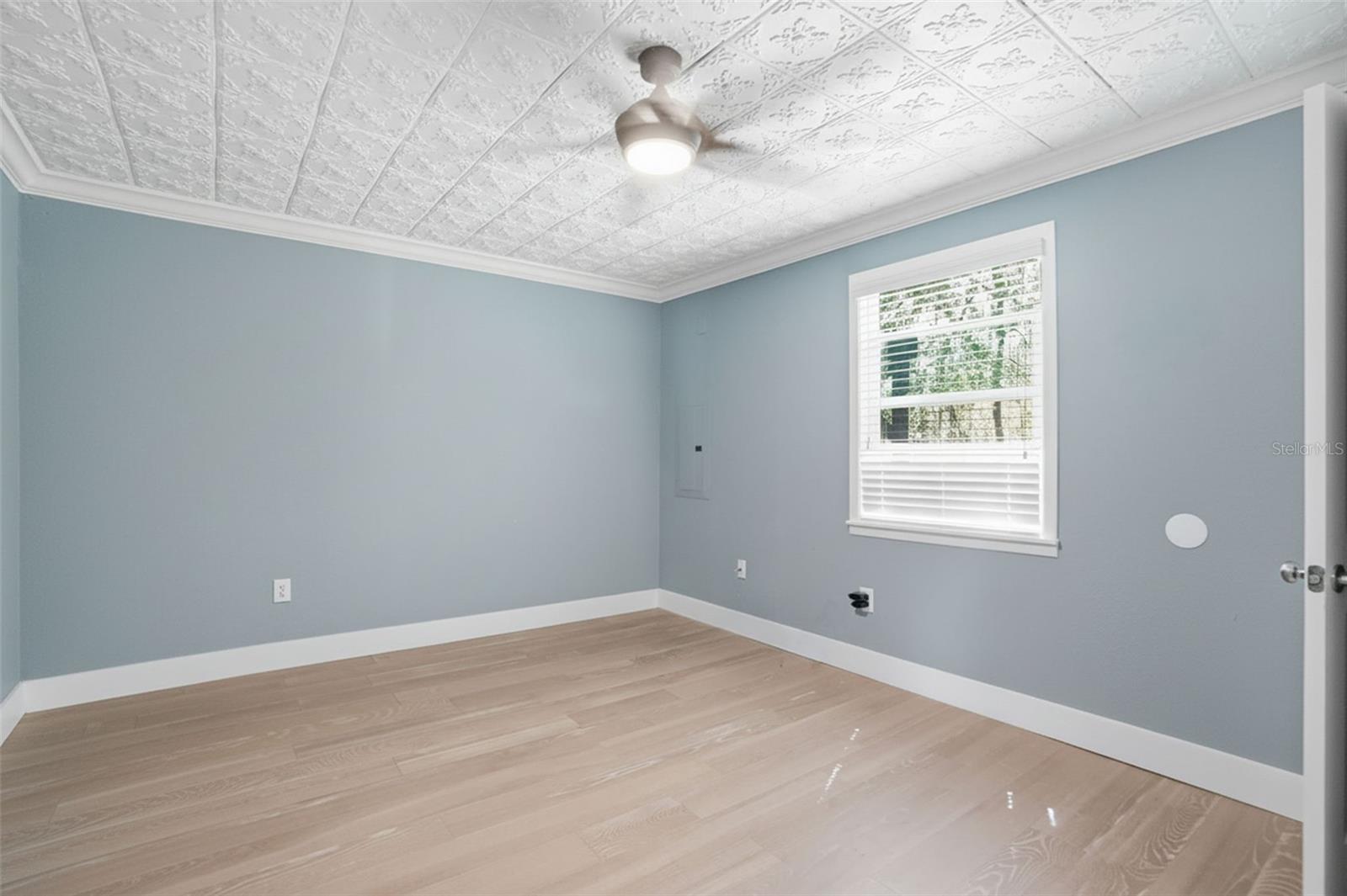 Image 31 of 81 For 15458 Snow Memorial Highway