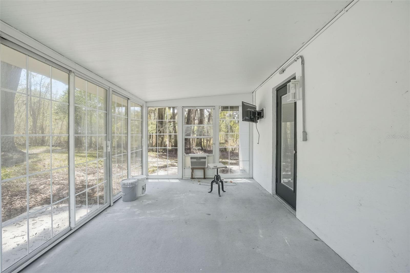 Image 60 of 81 For 15458 Snow Memorial Highway