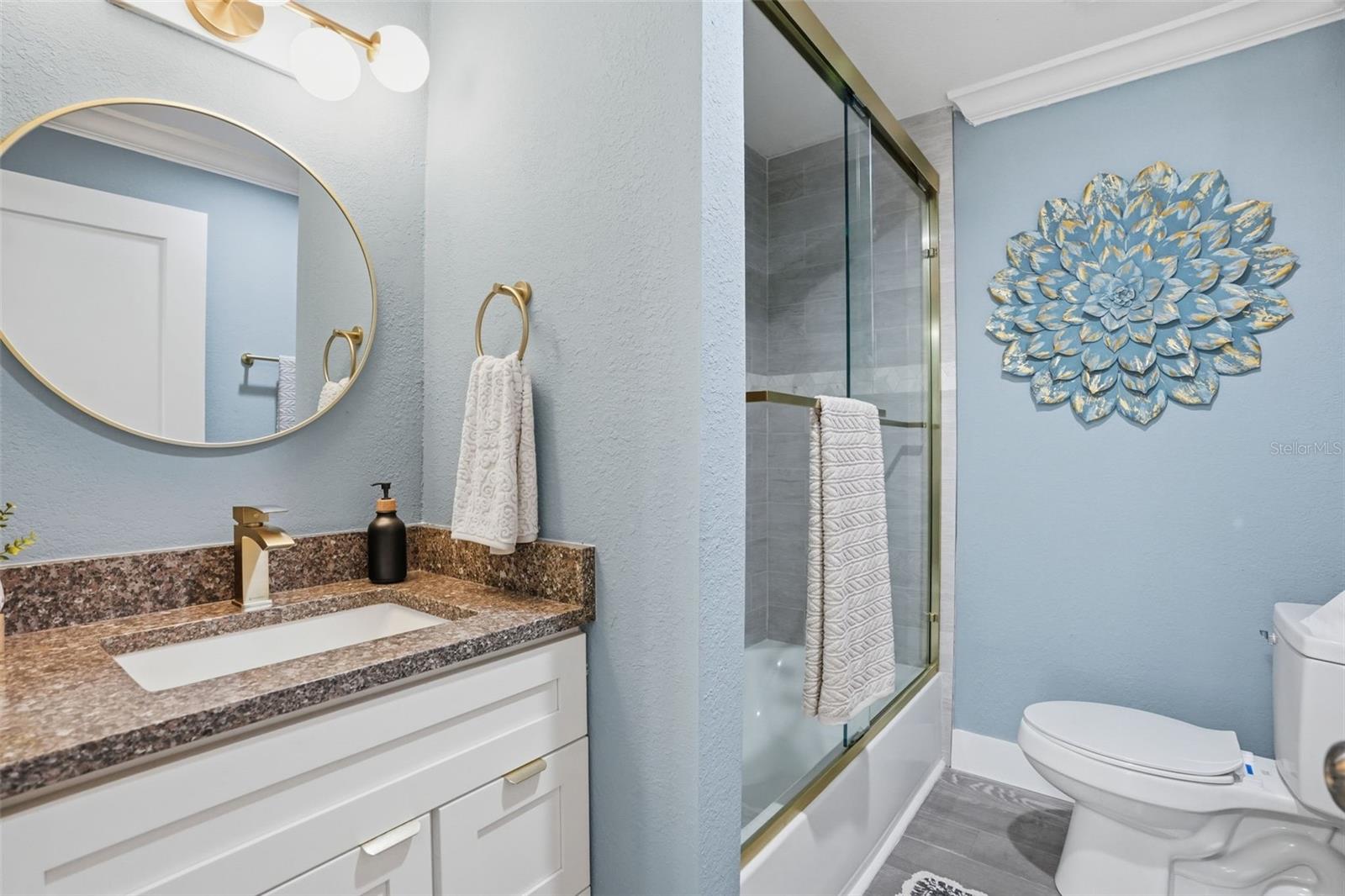 Image 8 of 81 For 15458 Snow Memorial Highway