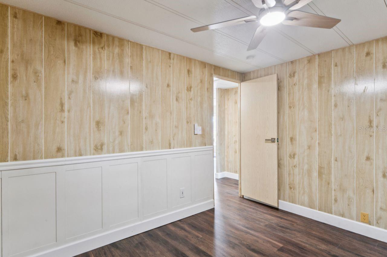 Image 19 of 41 For 15071 Rialto Avenue