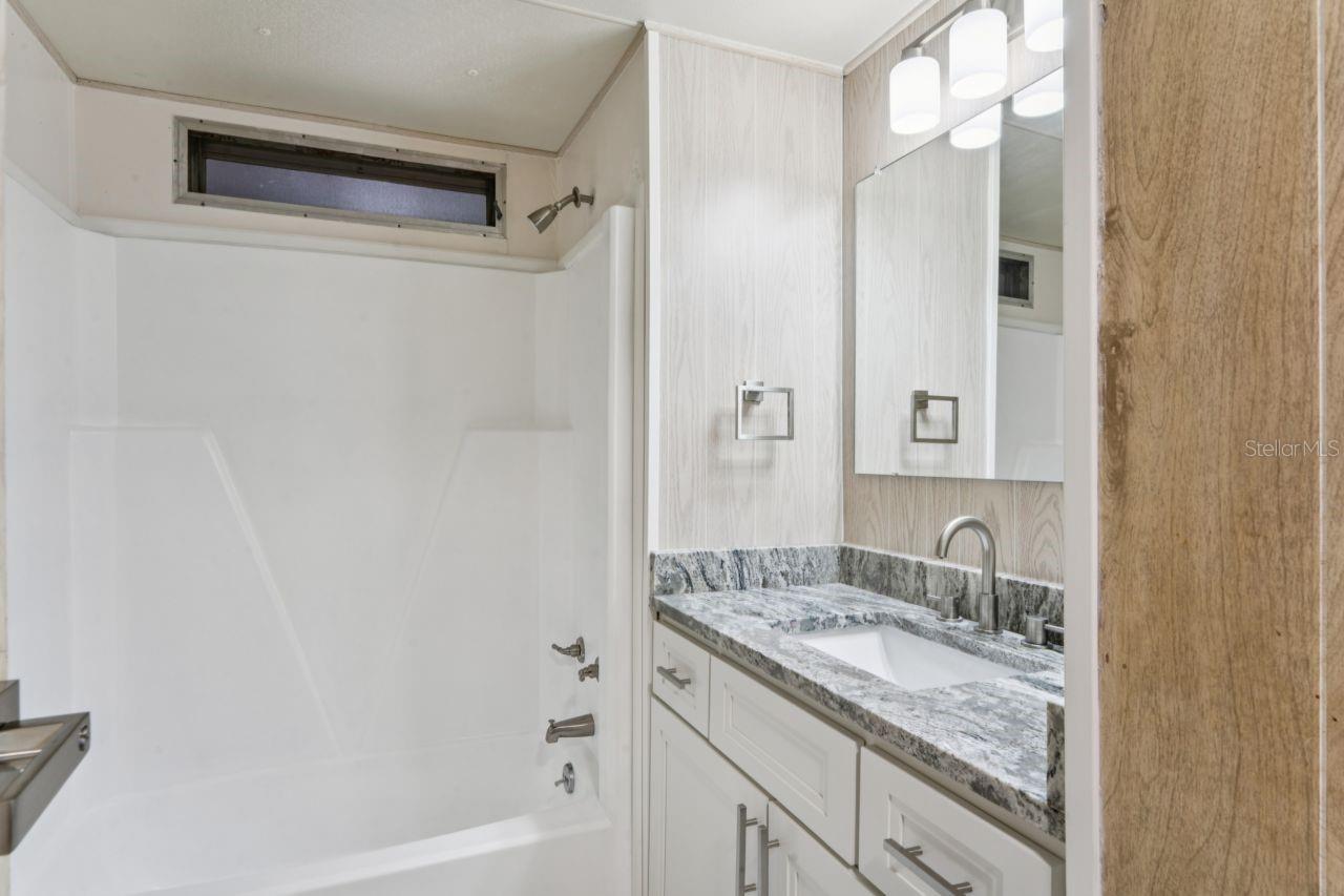 Image 22 of 41 For 15071 Rialto Avenue