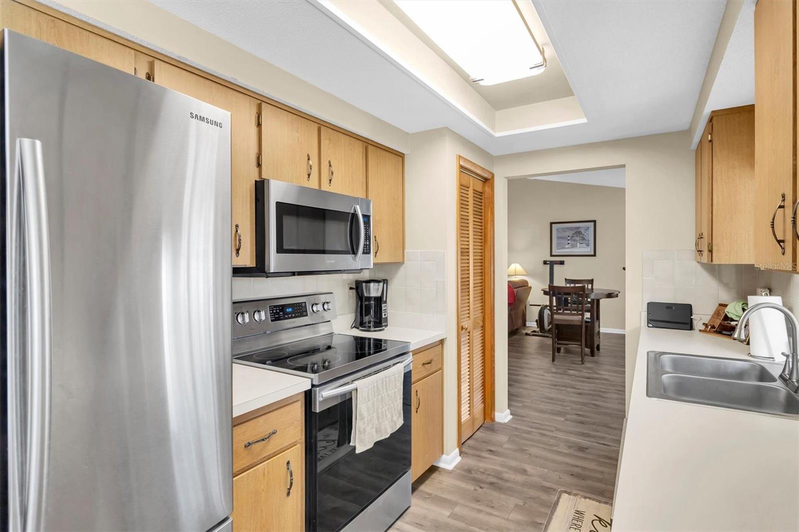 Image 8 of 34 For 5284 Hanford Avenue