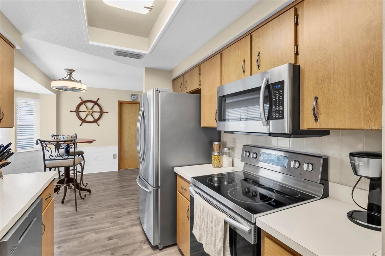 Image 9 of 34 For 5284 Hanford Avenue