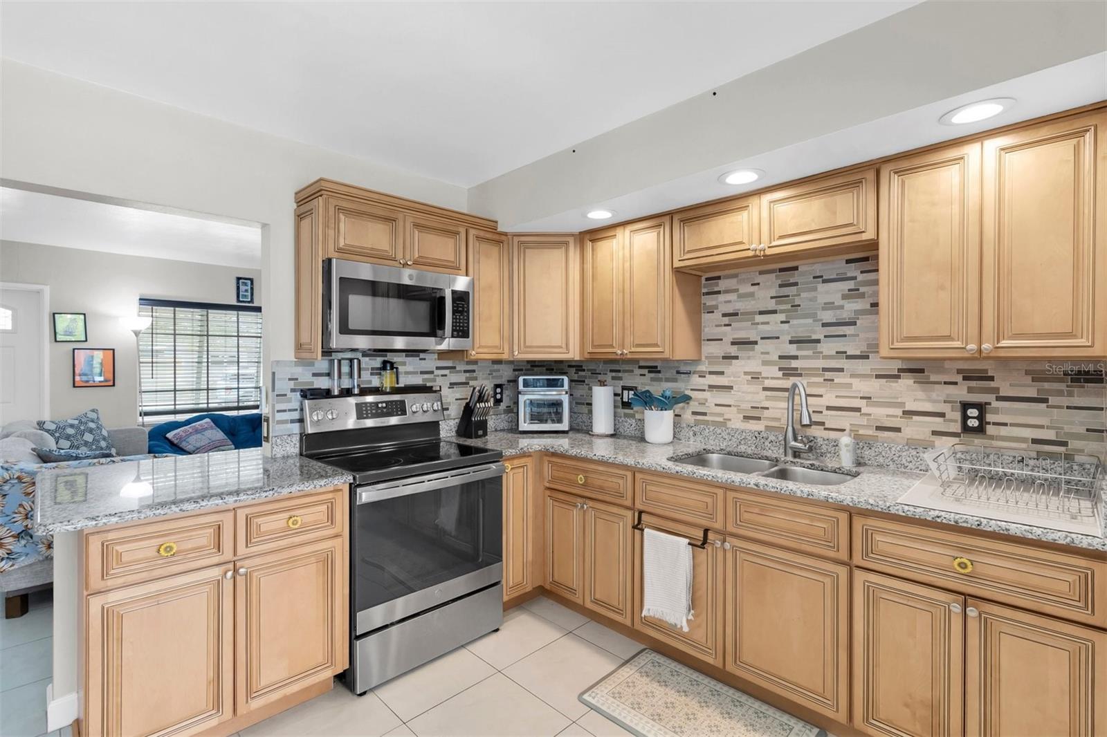 Image 14 of 29 For 4916 Azalea Drive