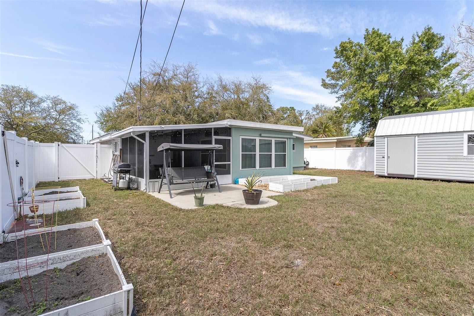 Image 23 of 29 For 4916 Azalea Drive