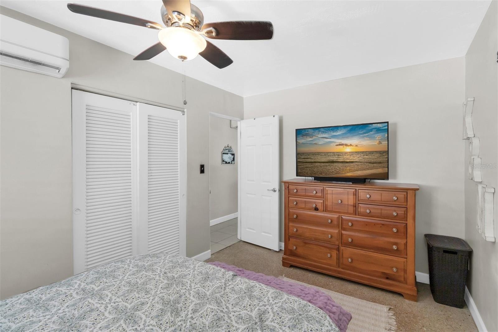 Image 7 of 29 For 4916 Azalea Drive