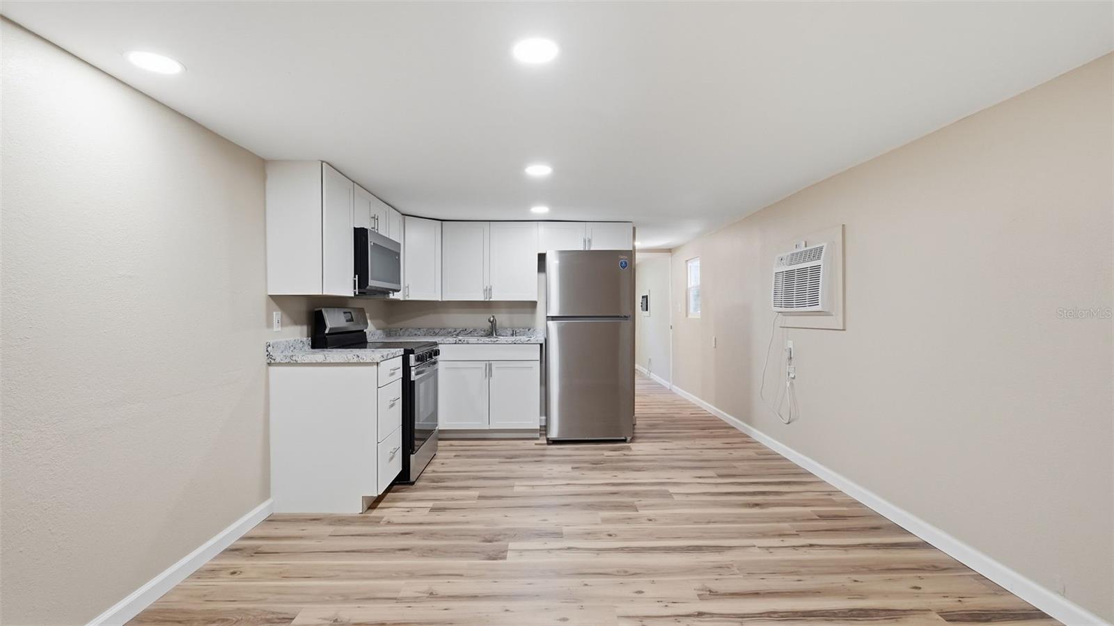 Image 11 of 47 For 18170 Spangler Avenue