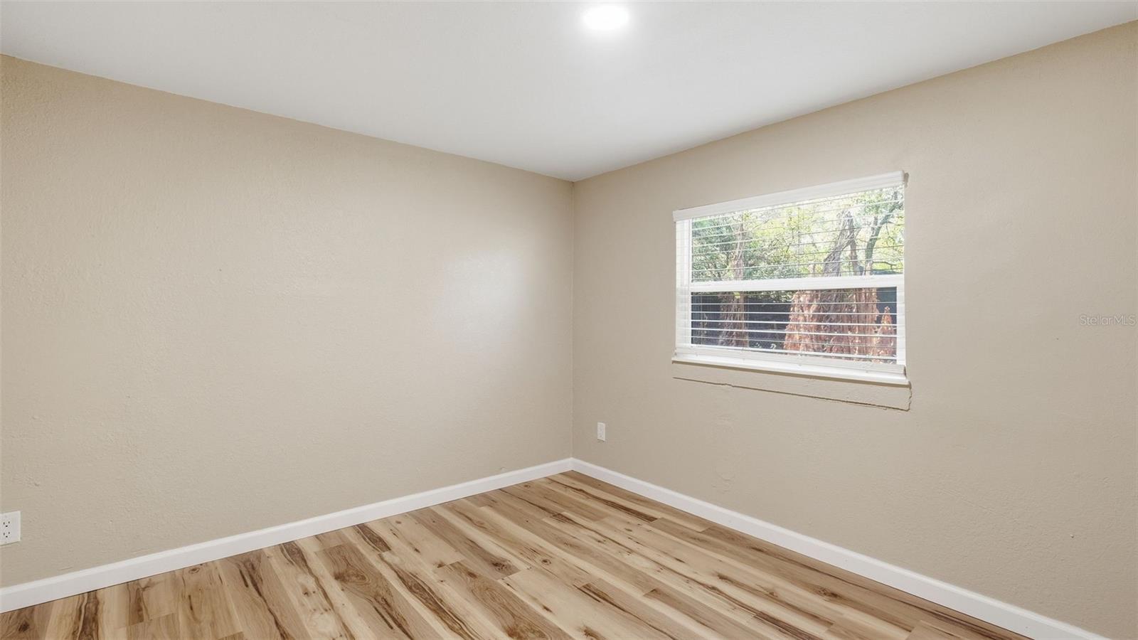 Image 21 of 47 For 18170 Spangler Avenue