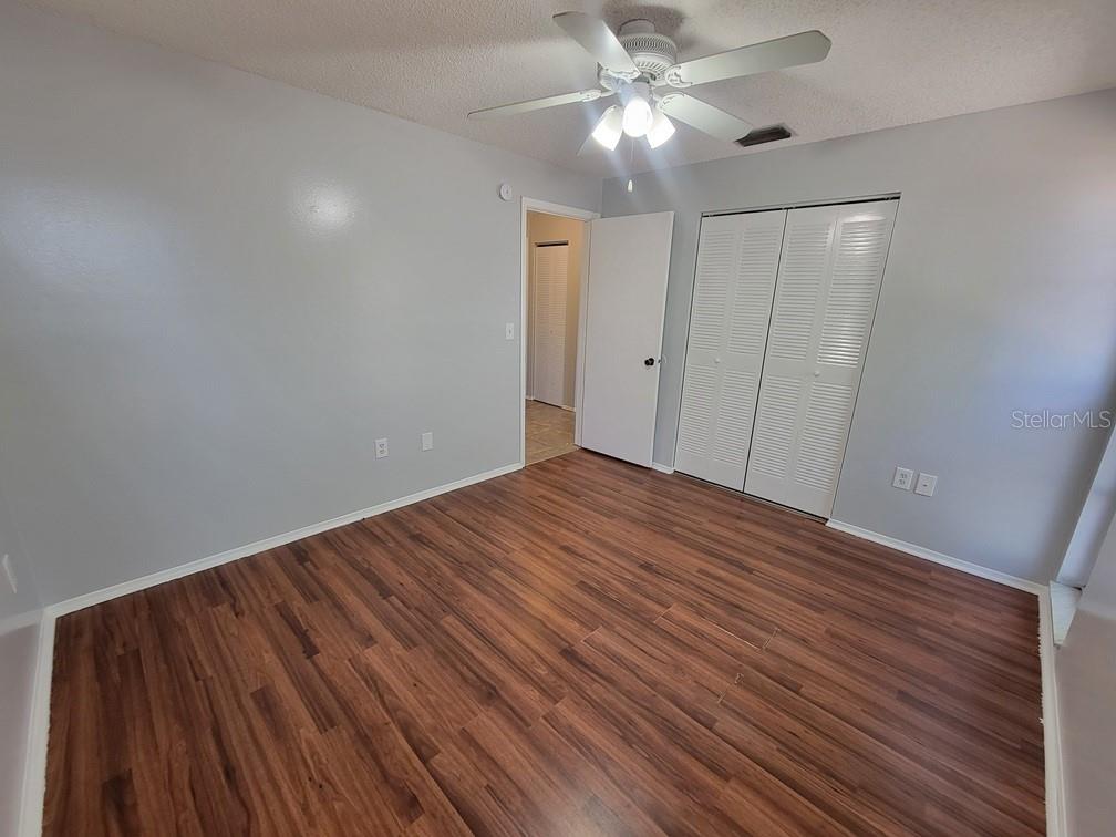 Image 11 of 21 For 6922 Westend Avenue