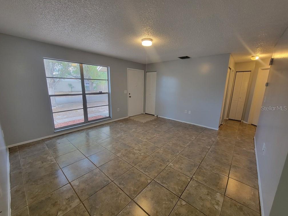 Image 5 of 21 For 6922 Westend Avenue