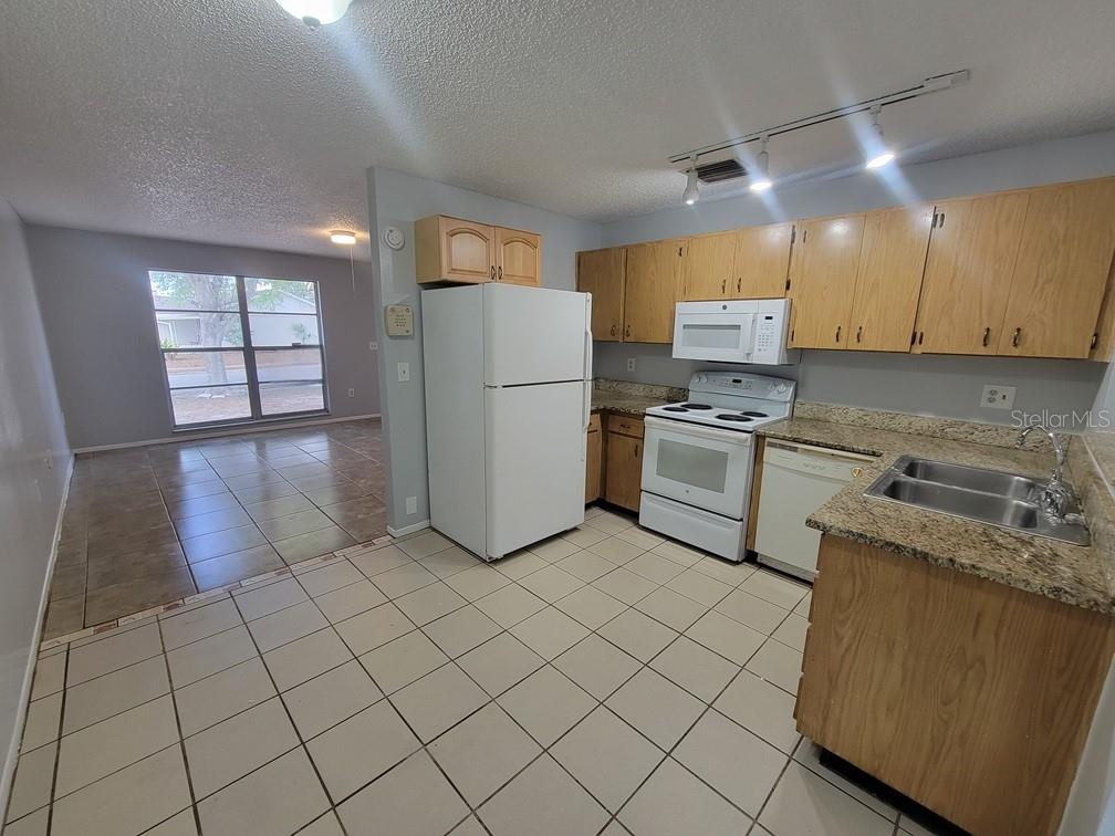 Image 9 of 21 For 6922 Westend Avenue