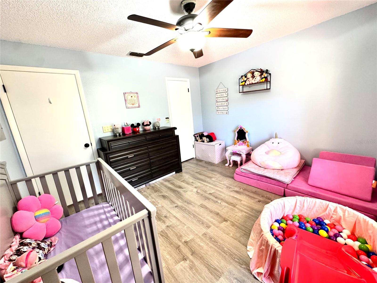 Image 13 of 21 For 8636 Shadblow Court 1