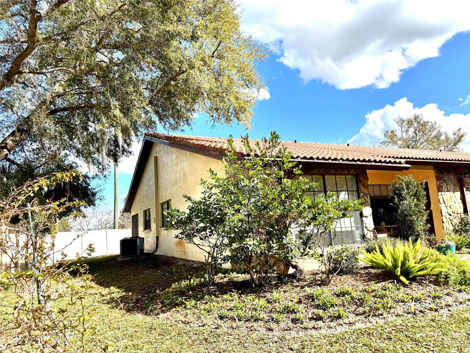 Image 2 of 21 For 8636 Shadblow Court 1