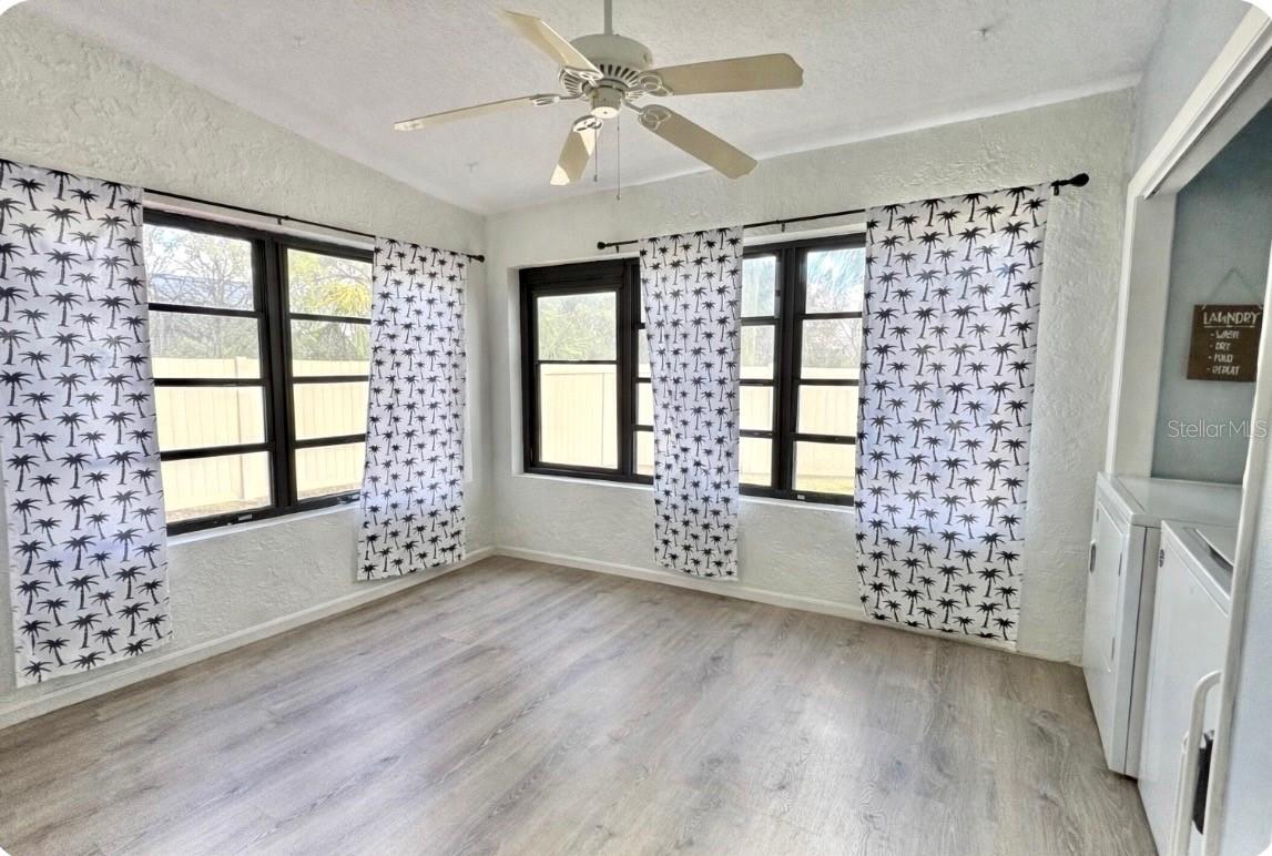 Image 20 of 21 For 8636 Shadblow Court 1