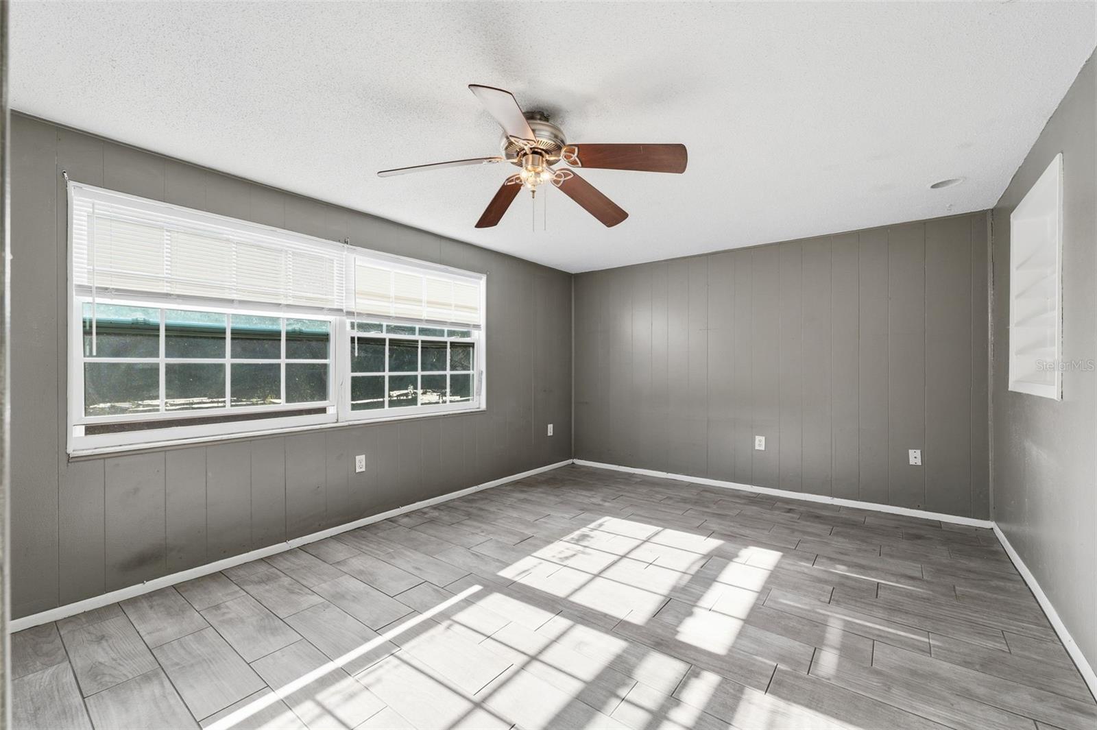 Image 13 of 24 For 10814 Fillmore Avenue