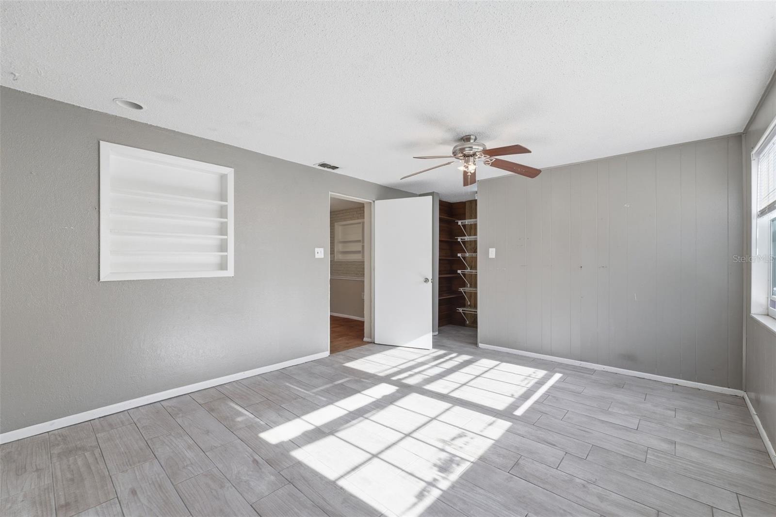 Image 14 of 24 For 10814 Fillmore Avenue