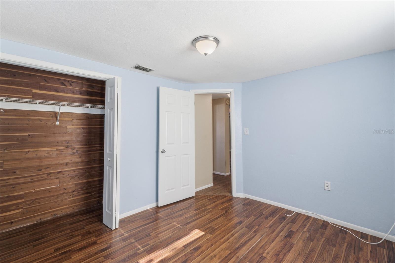 Image 17 of 24 For 10814 Fillmore Avenue