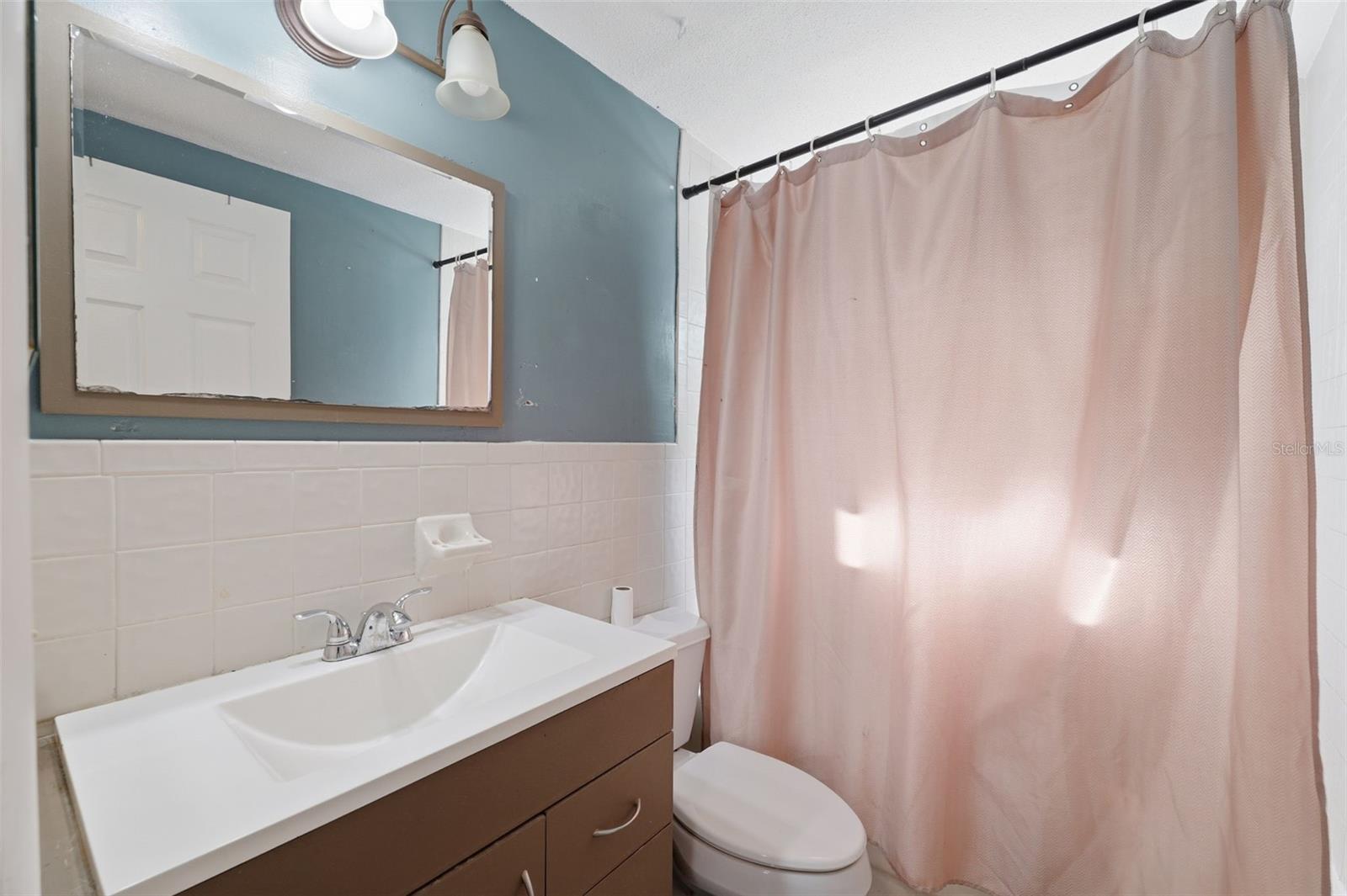 Image 18 of 24 For 10814 Fillmore Avenue