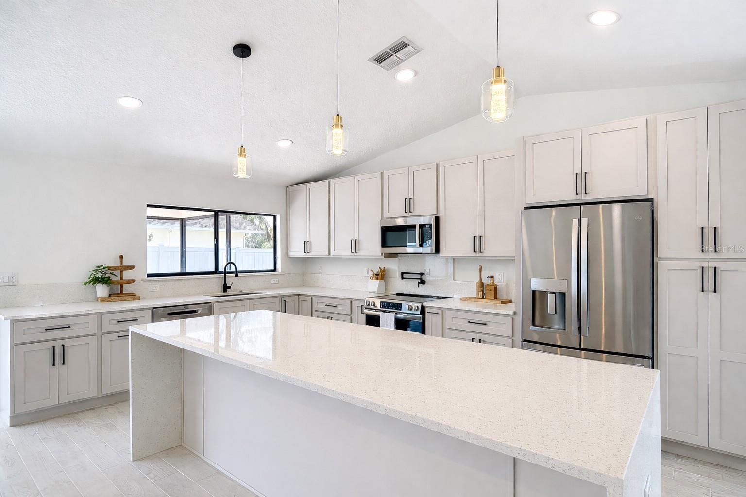 Image 13 of 53 For 7478 Dundee Way