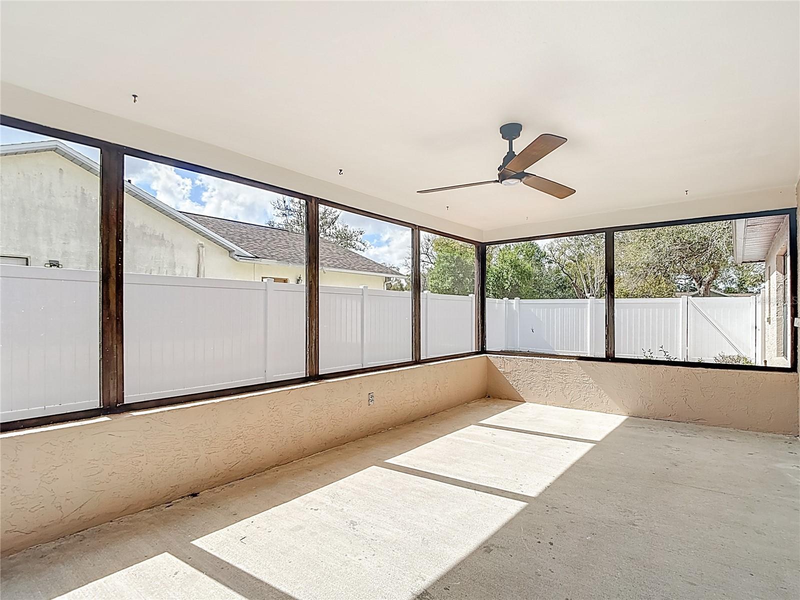 Image 46 of 53 For 7478 Dundee Way