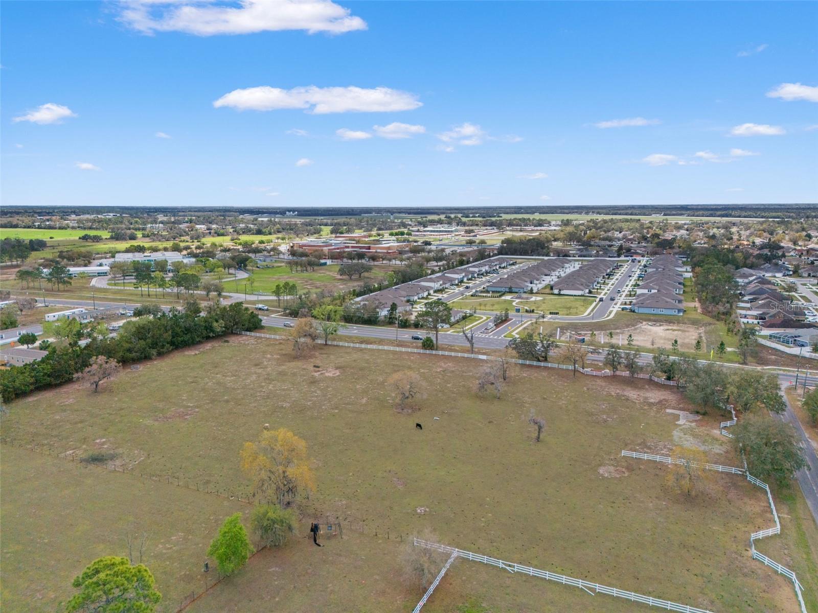 Image 17 of 53 For 0 Gloucester Road