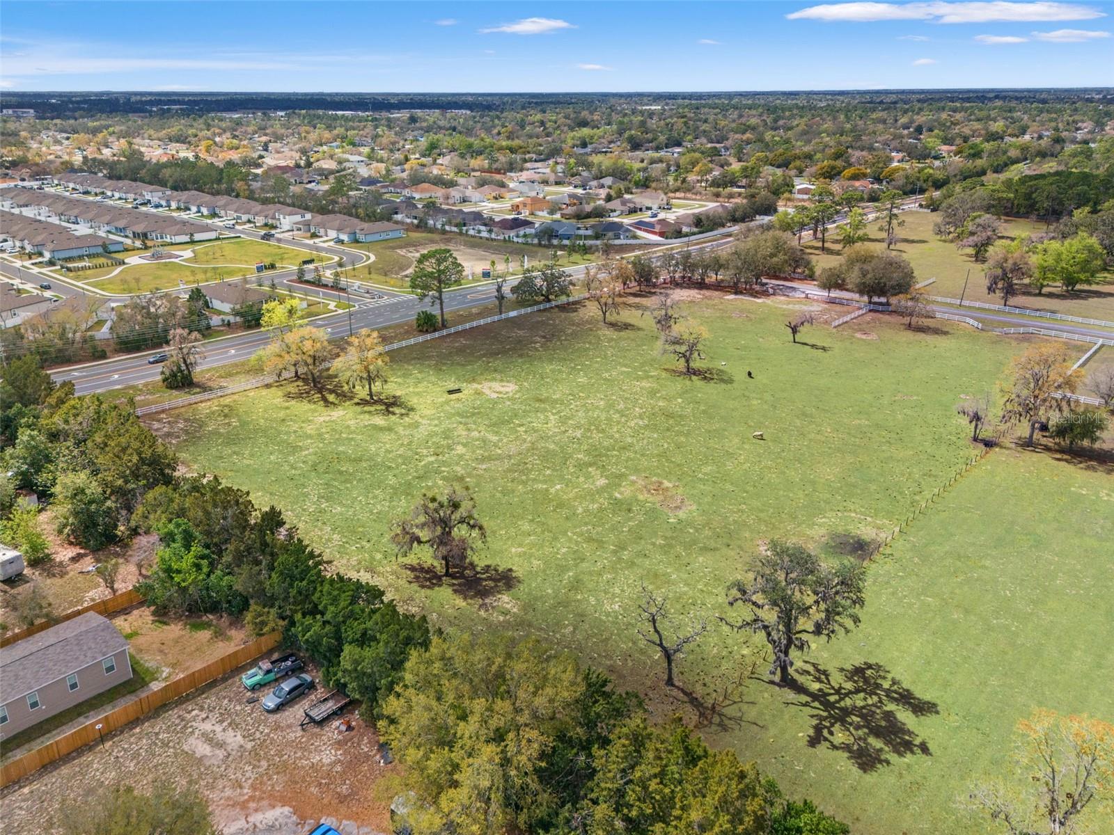 Image 29 of 53 For 0 Gloucester Road