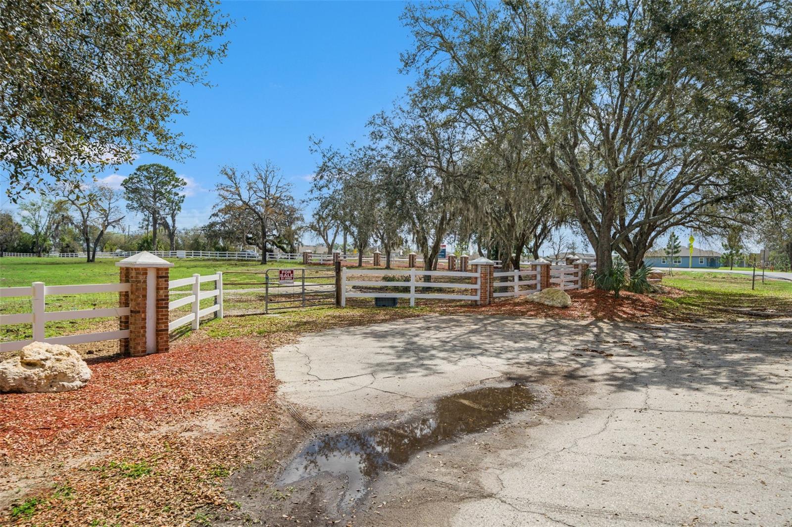 Image 45 of 53 For 0 Gloucester Road