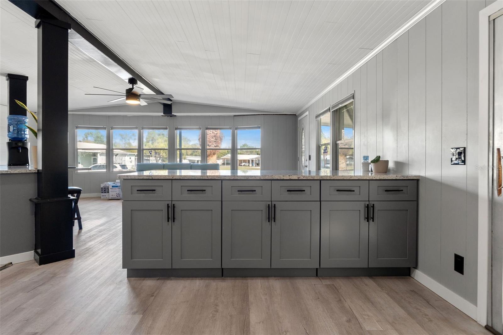 Image 16 of 33 For 8431 Moonlight Avenue