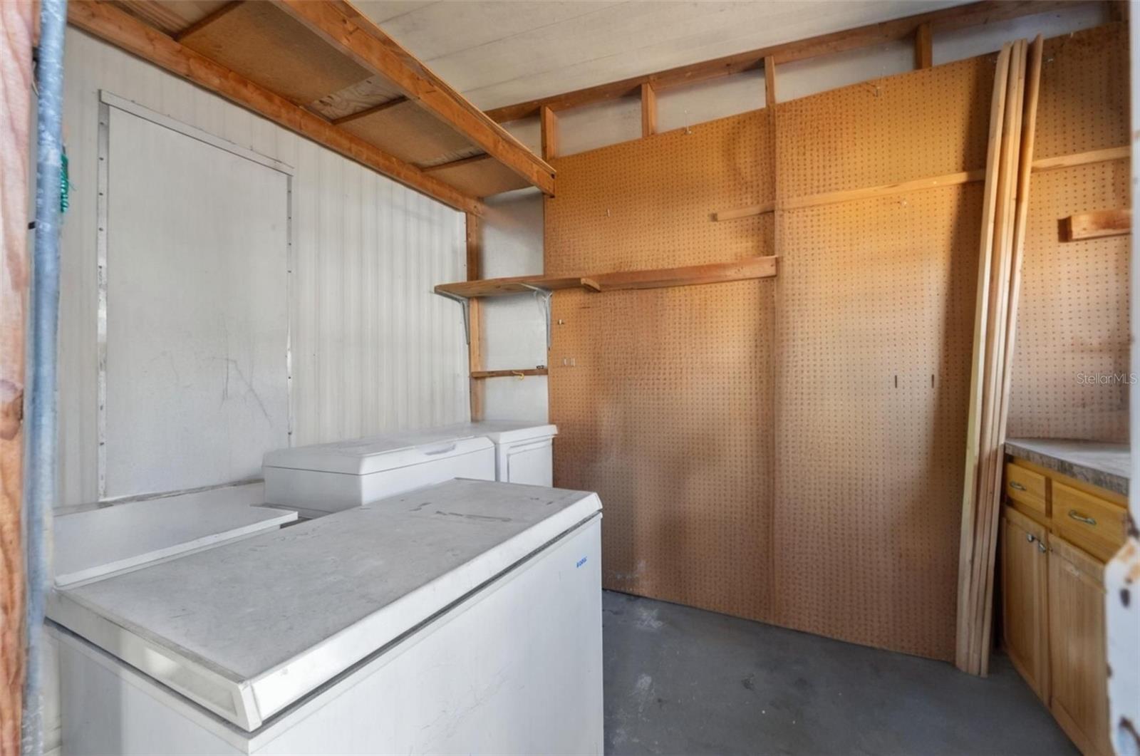 Image 31 of 33 For 8431 Moonlight Avenue