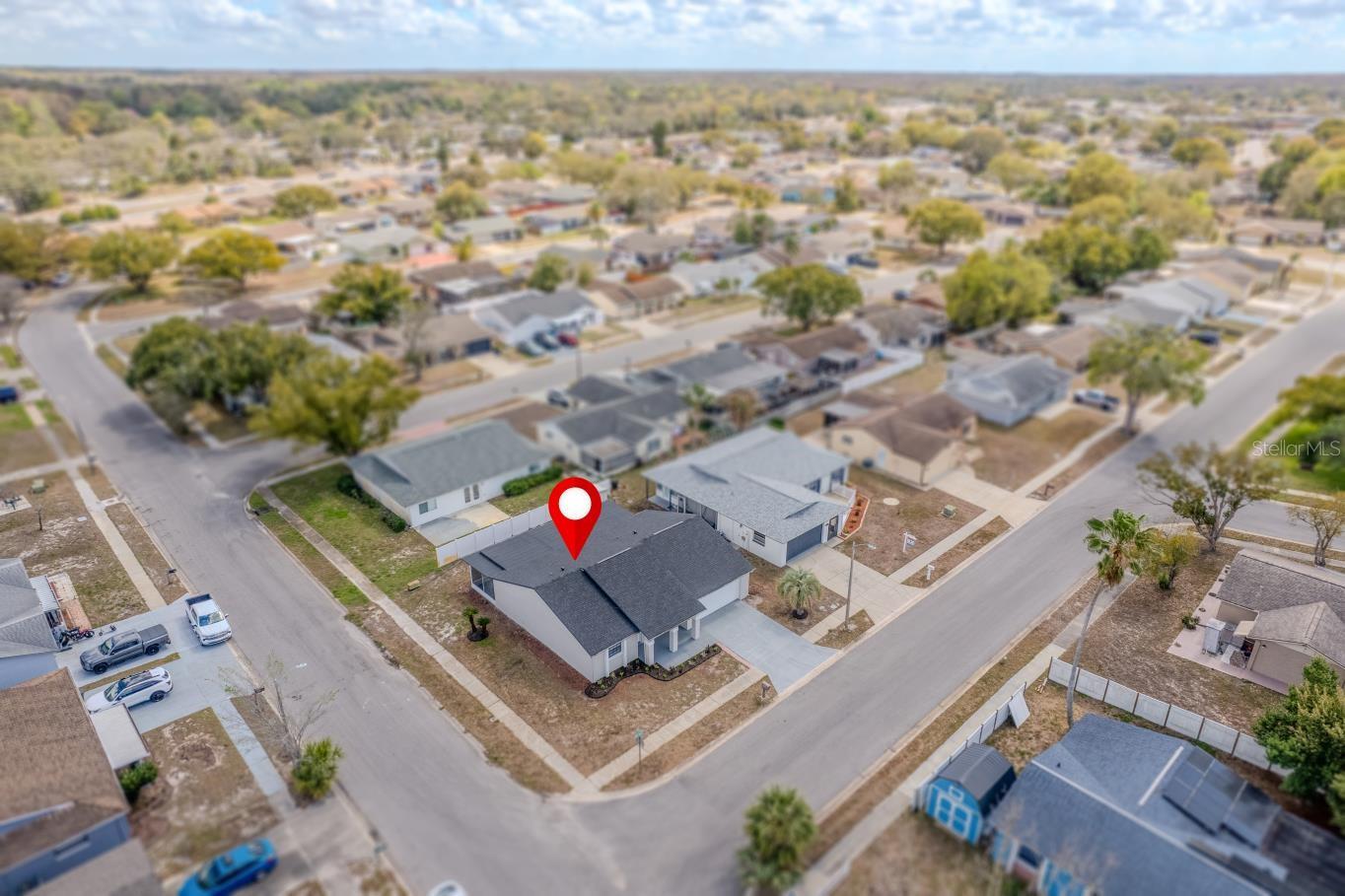 Listing photo id 8 for 11614 Bee Hive Lane