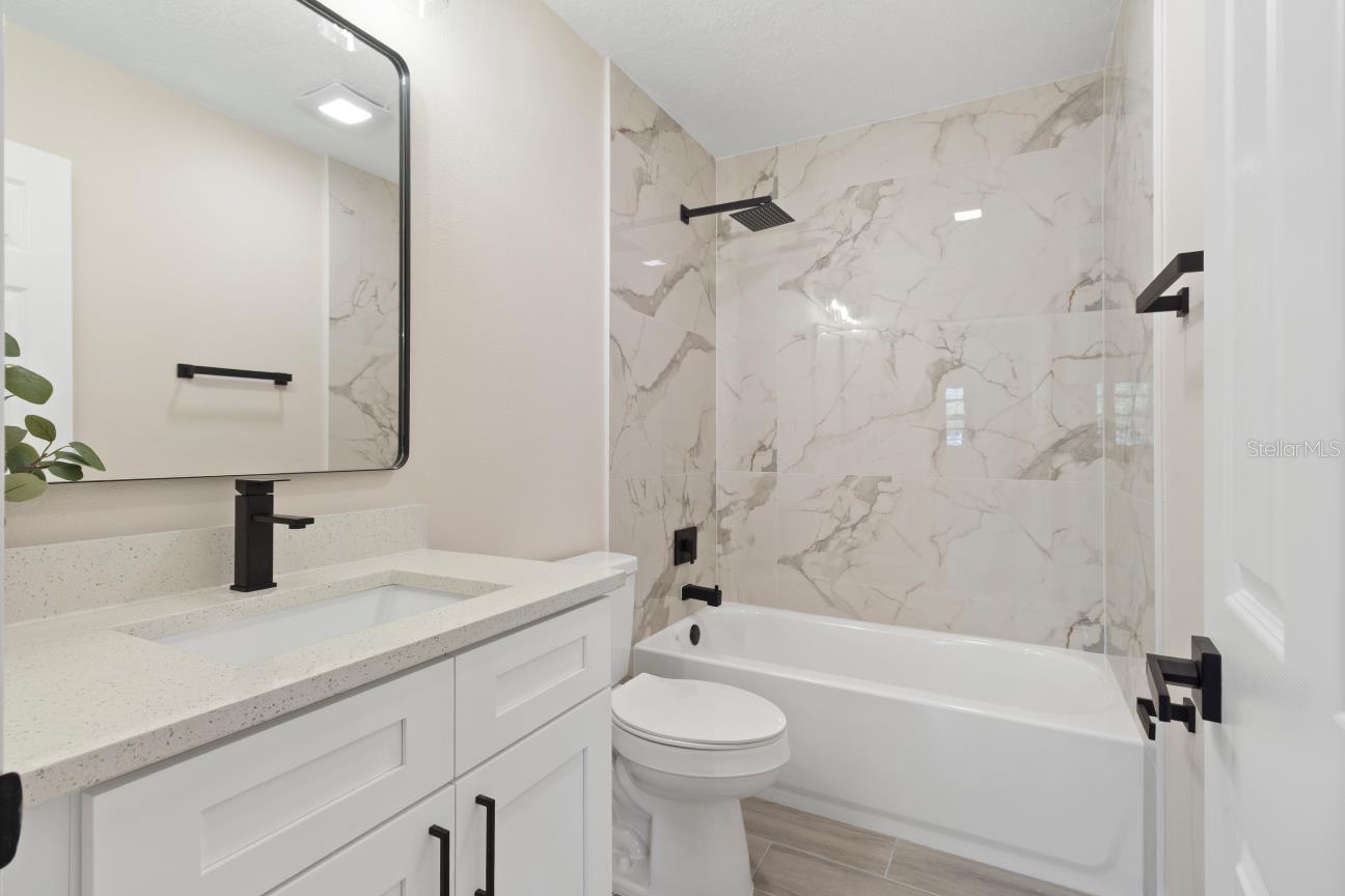 Listing photo id 13 for 11614 Bee Hive Lane