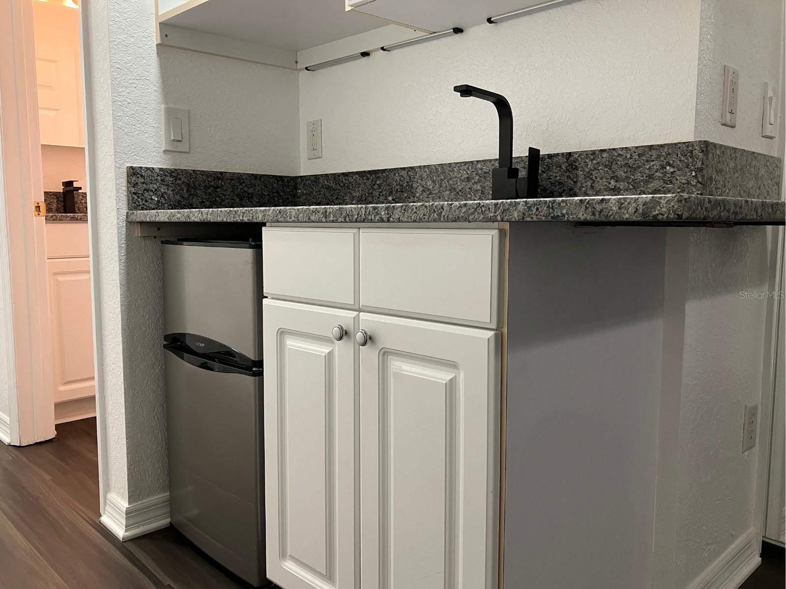 Image 26 of 35 For 21146 Fountain View Lane 4303