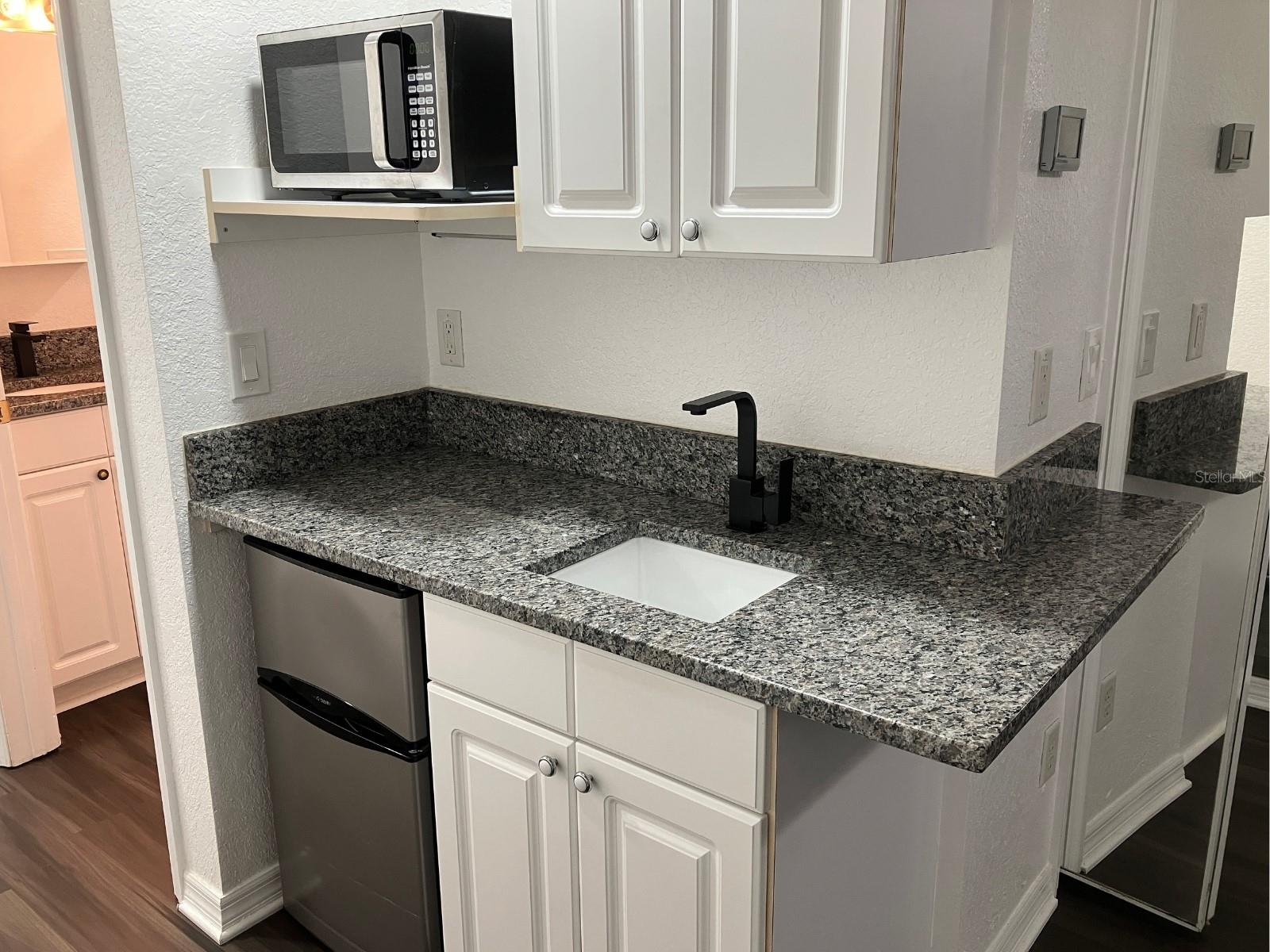 Image 27 of 35 For 21146 Fountain View Lane 4303