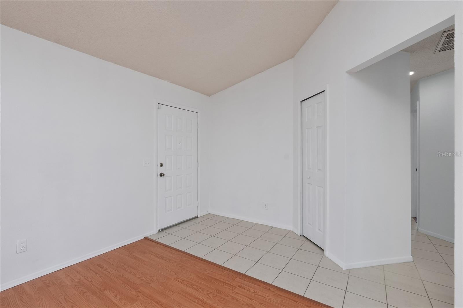 Image 10 of 35 For 13143 Lawrence Street